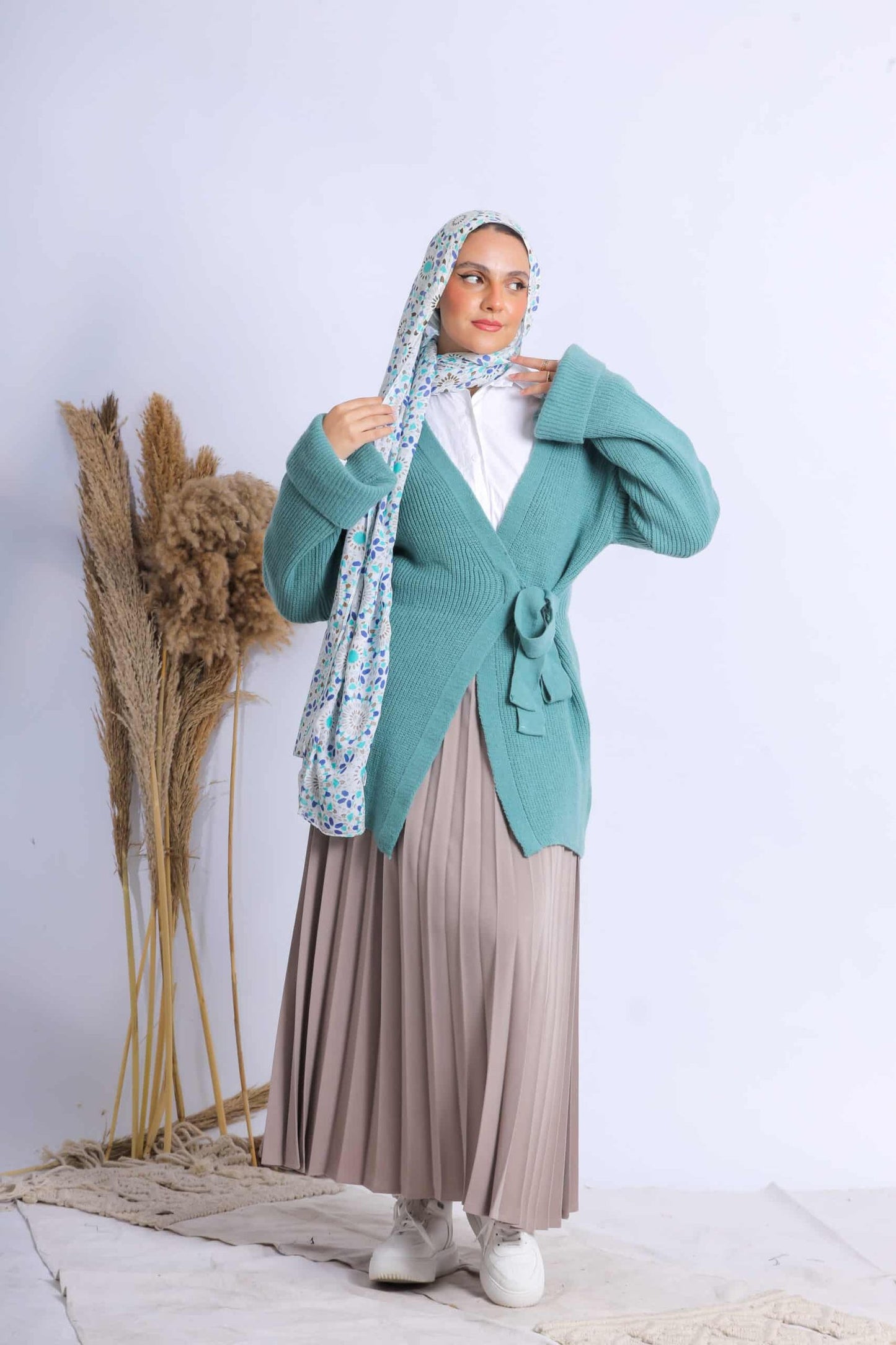 Tie side pullover