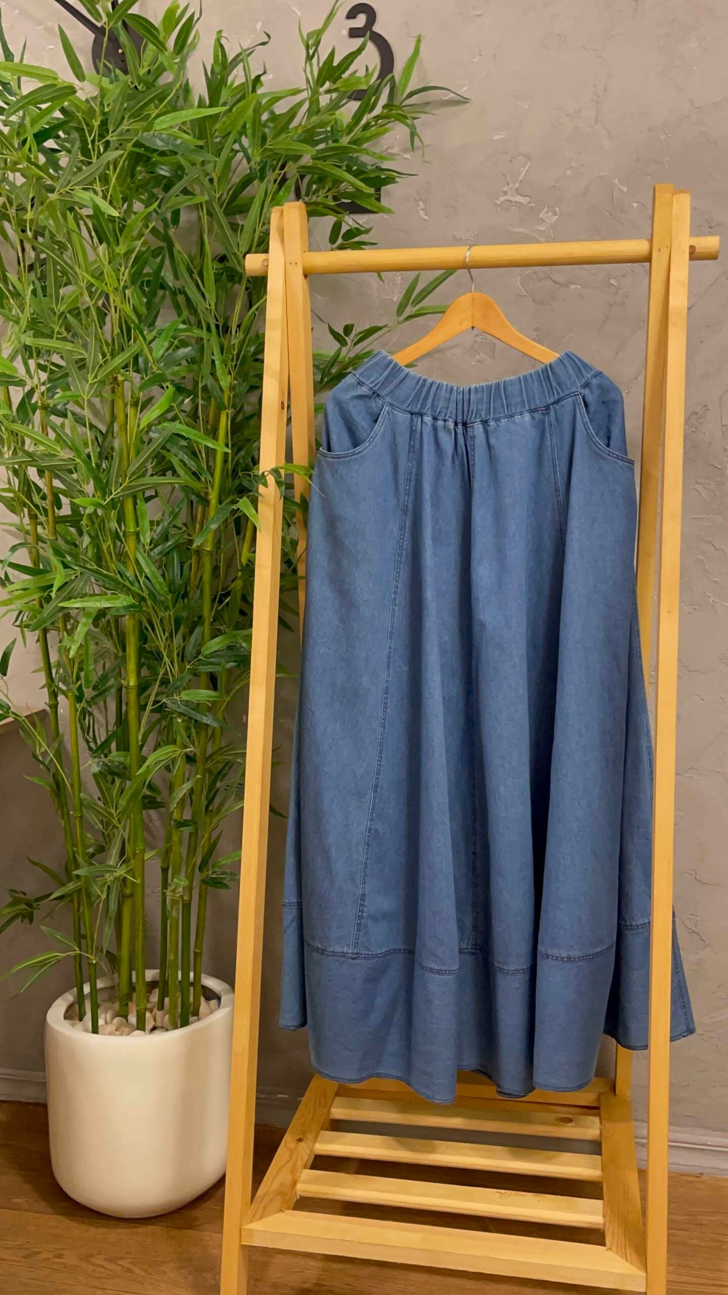 Denim skirt