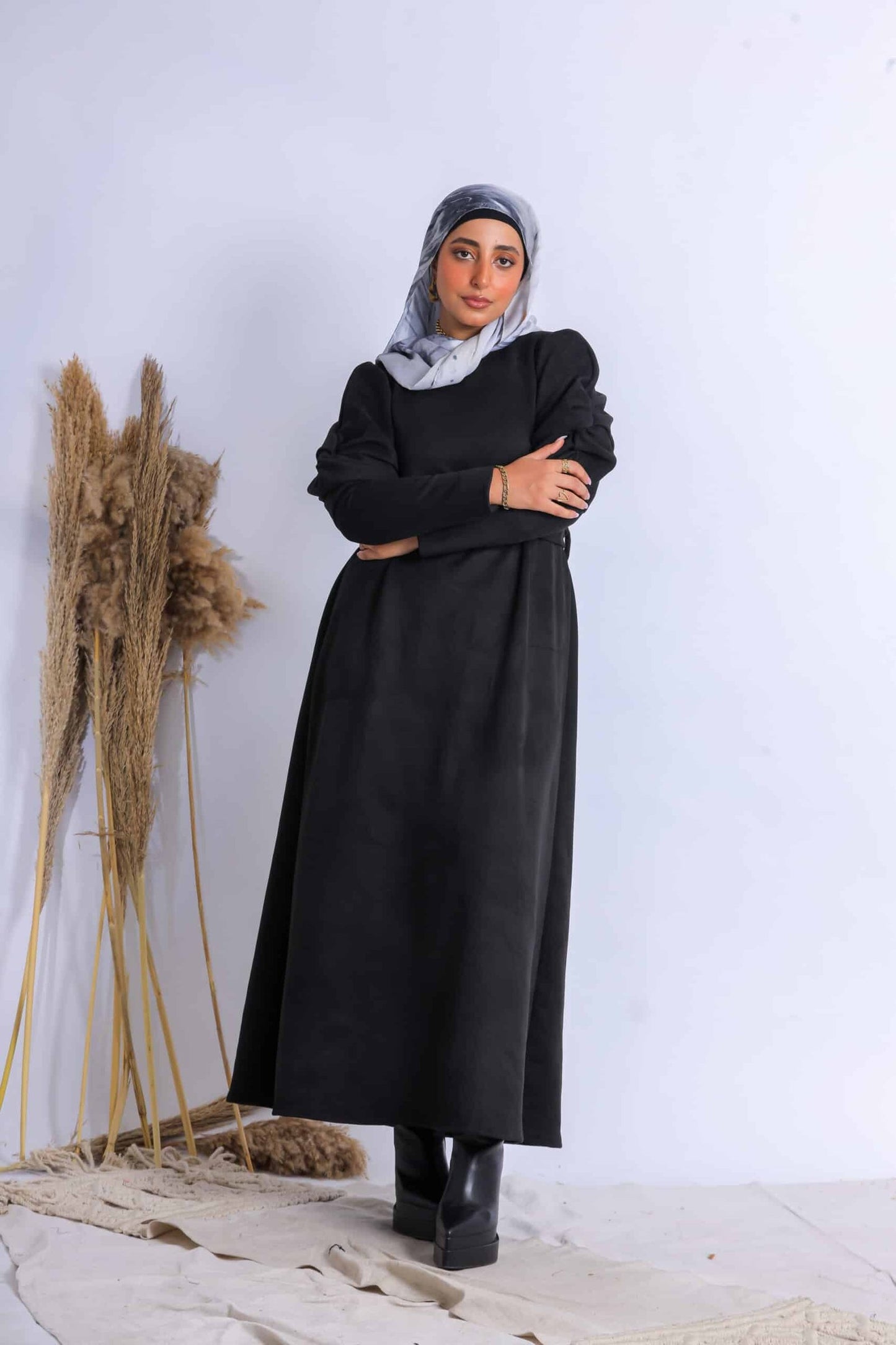 Twisted sleeve dress