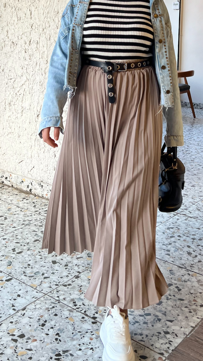 Pleated skirt